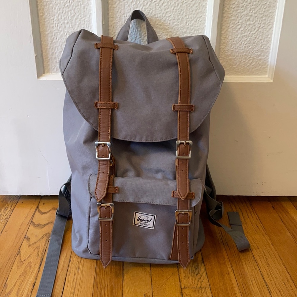 Herschel Little America Backpack in Grey/Tan